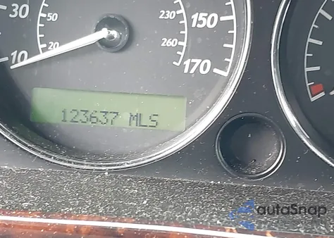 2004 Jaguar Xj Xj8 z USA, uszkodzony, nr VIN SAJWA71C24SG17780